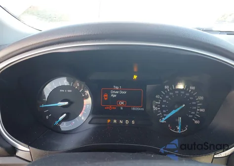 2014 Ford Fusion Se z USA, uszkodzony, nr VIN 1FA6P0HD9E5371932